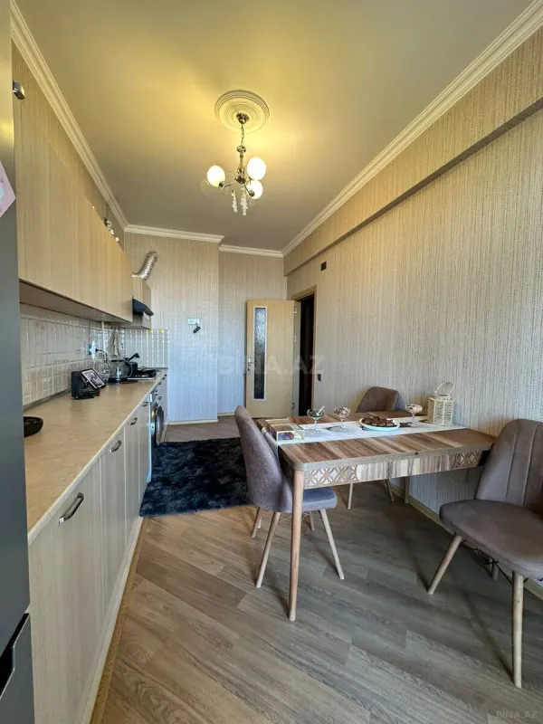 Satılır 2 otaqlı mənzil 81.5 m²