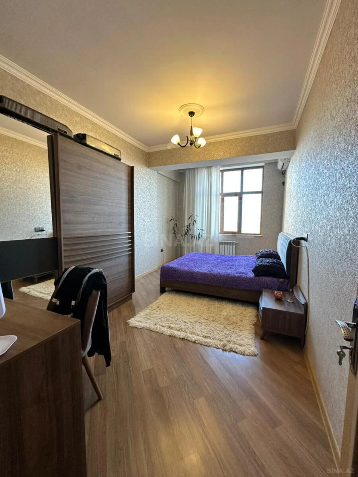 Satılır 2 otaqlı mənzil 81.5 m²