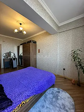 Satılır 2 otaqlı mənzil 81.5 m²