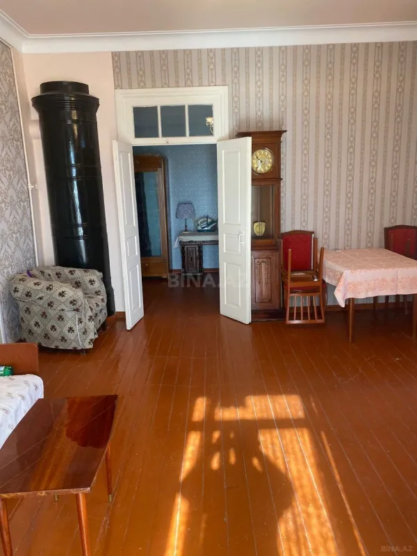 Satılır 2 otaqlı mənzil 75 m²