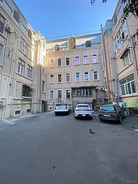 Satılır 2 otaqlı mənzil 75 m²