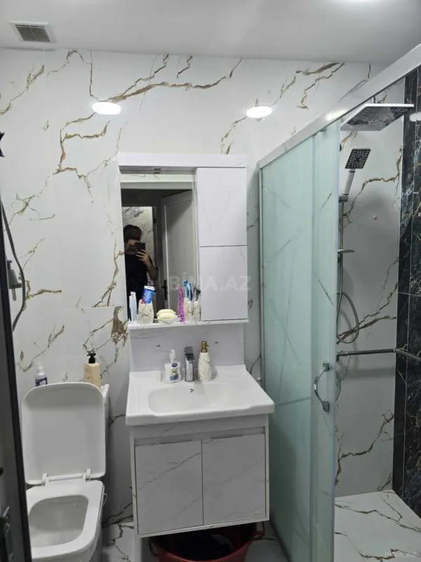 Satılır 2 otaqlı mənzil 61 m²