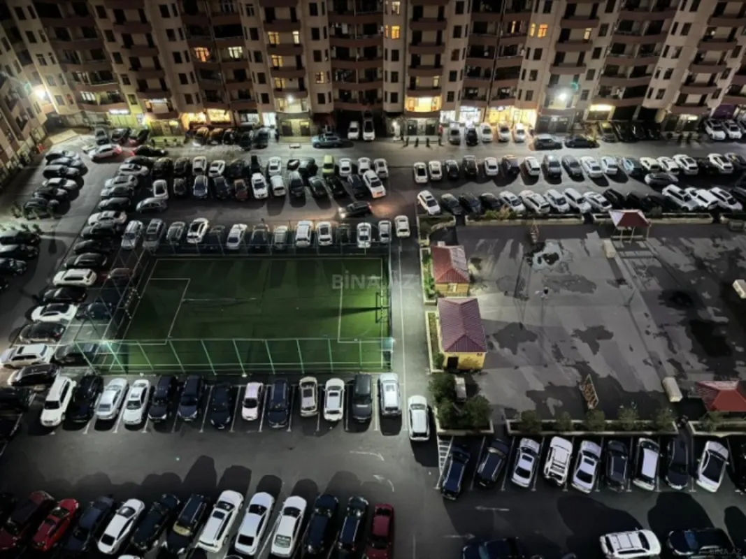 Satılır 3 otaqlı mənzil 137 m²