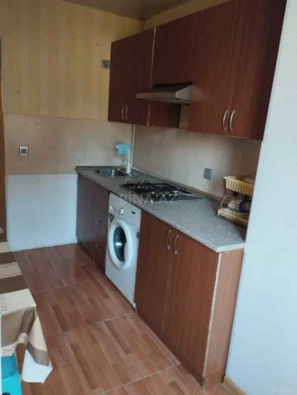 Kirayə verilir 2 otaqlı mənzil 80 m²