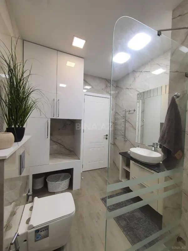 Kirayə verilir 3 otaqlı mənzil 130 m²