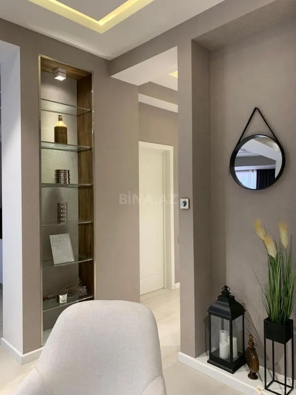 Kirayə verilir 3 otaqlı mənzil 130 m²