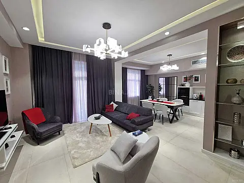 Kirayə verilir 3 otaqlı mənzil 130 m² — Bakı, Köhnə Günəşli 3 otaq 130.00 m²