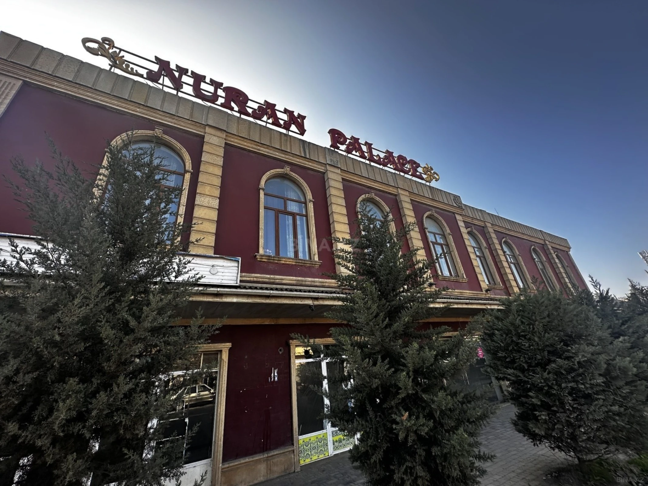 Satılır obyekt 1664.2 m²