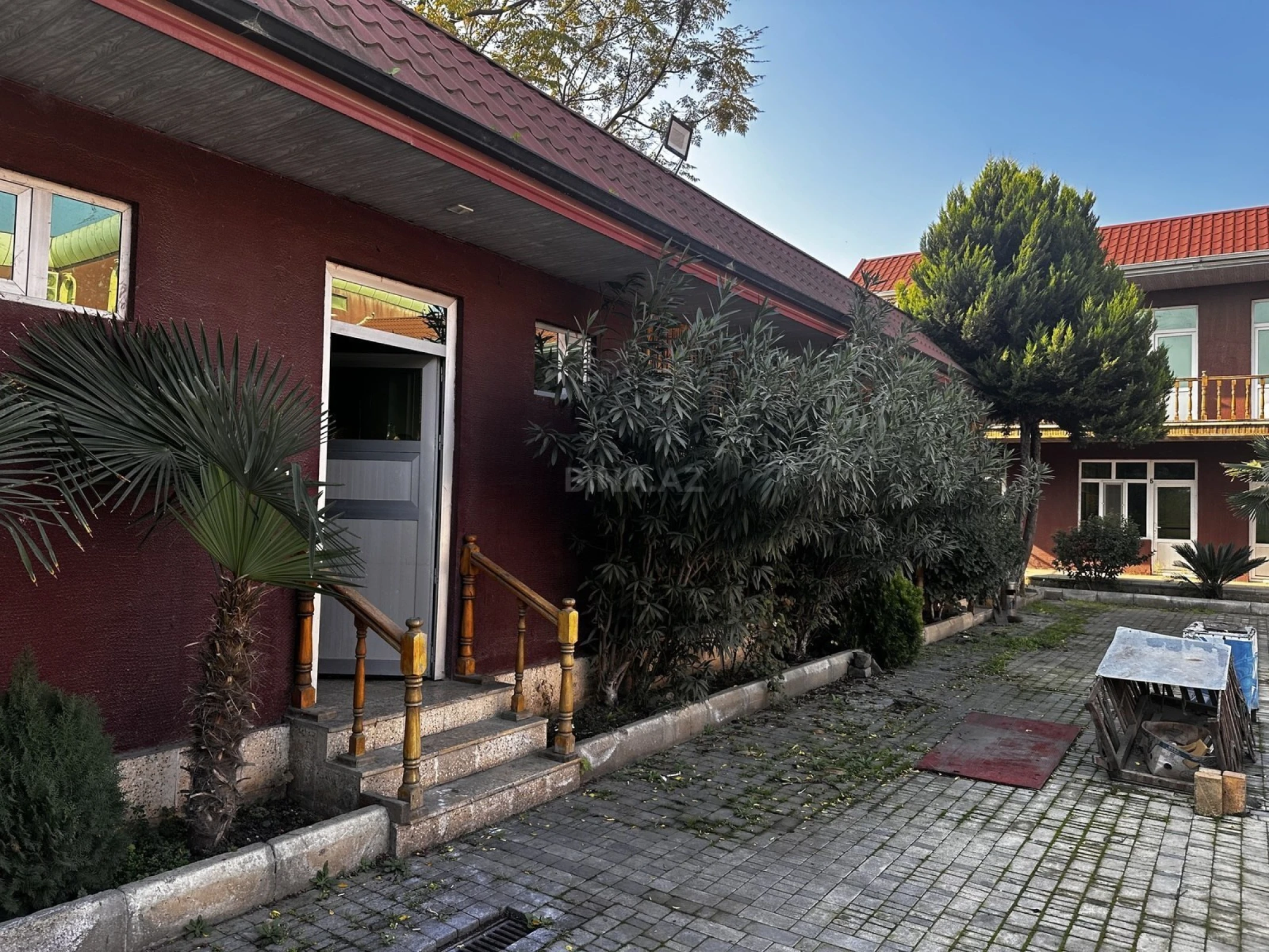 Satılır obyekt 1664.2 m²