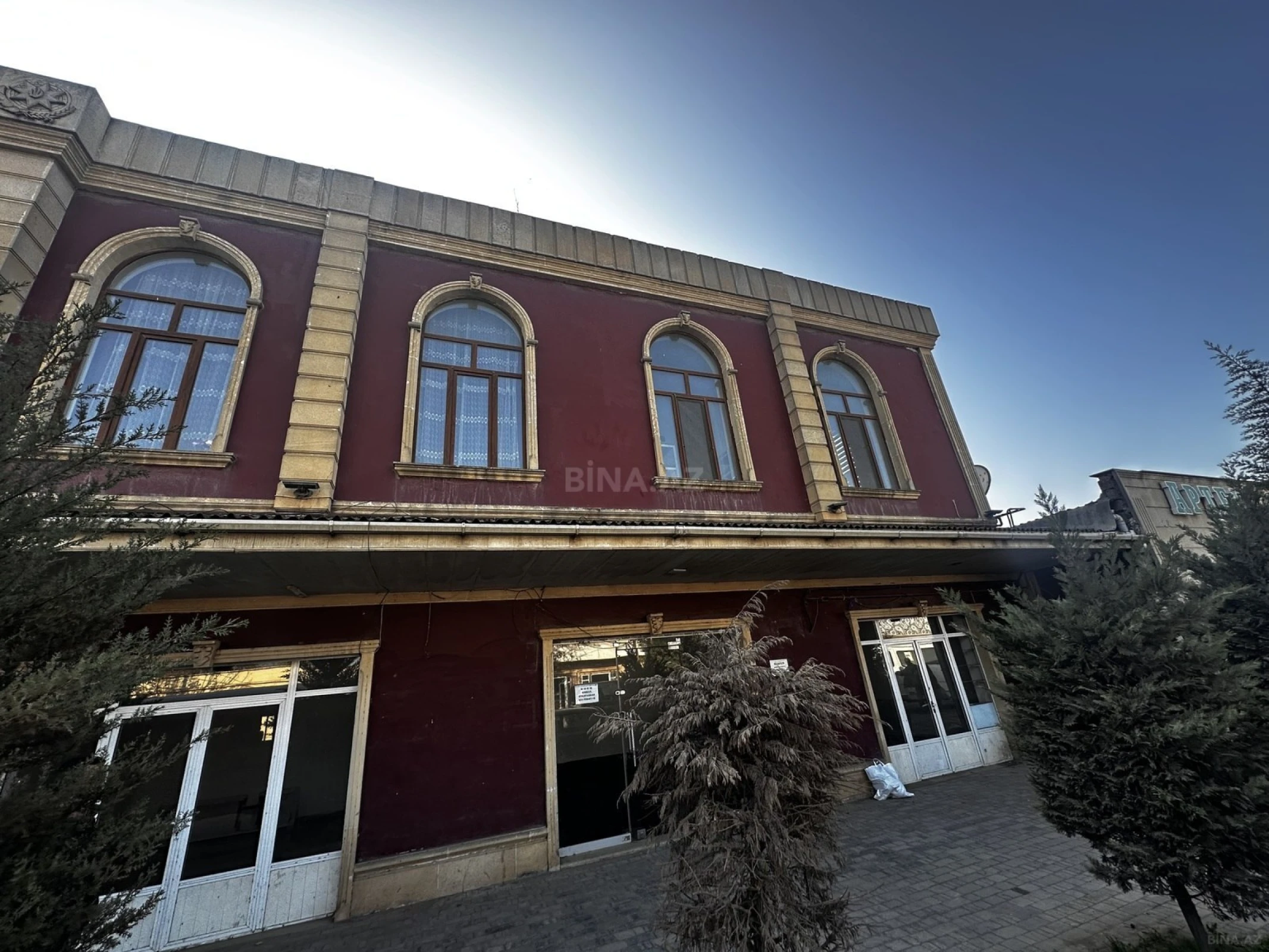 Satılır obyekt 1664.2 m²