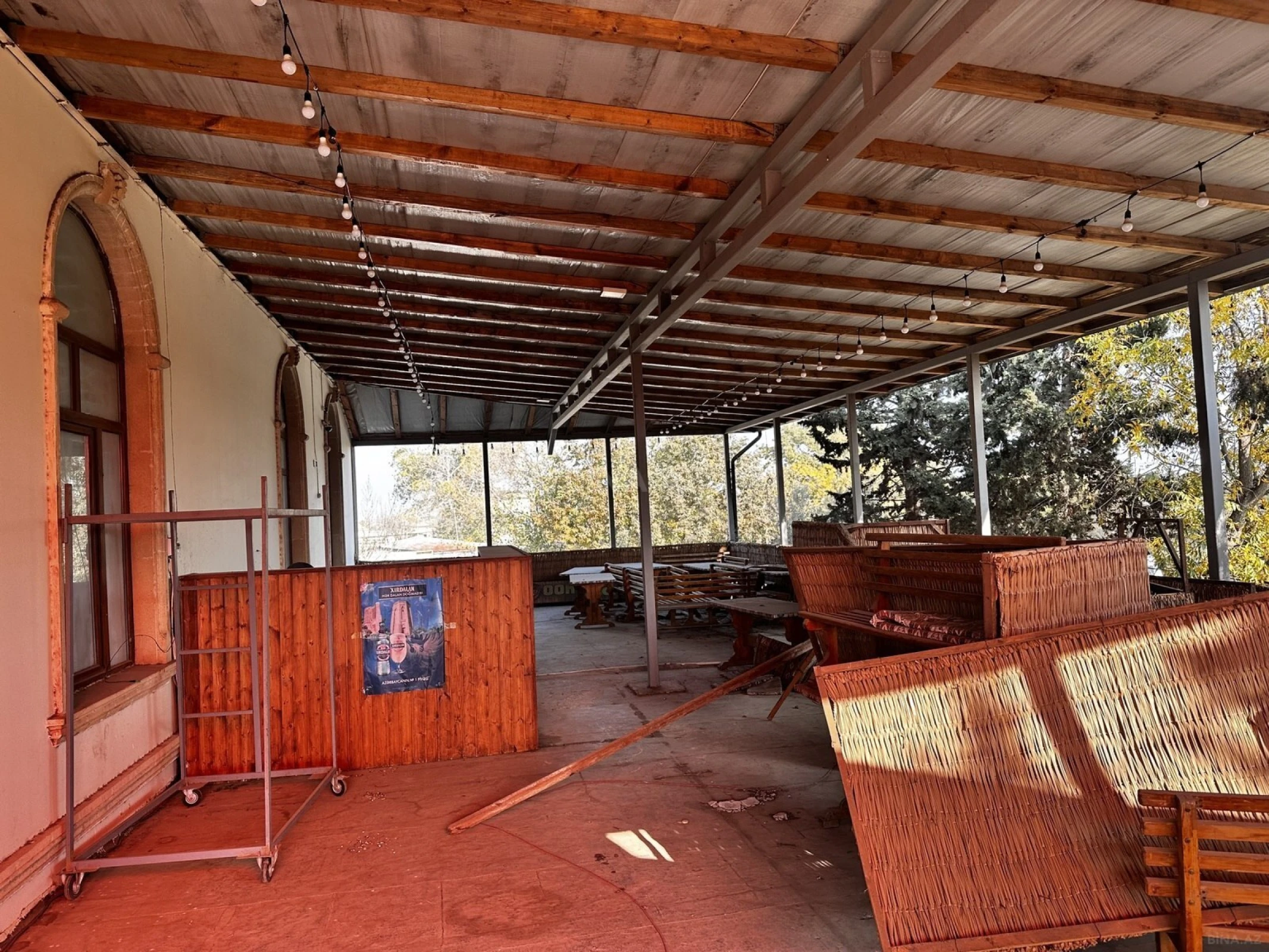 Satılır obyekt 1664.2 m²
