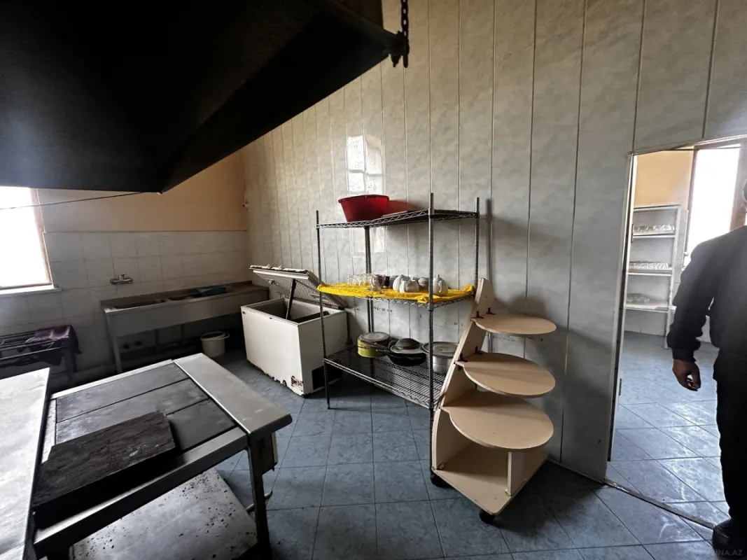 Satılır obyekt 1664.2 m²