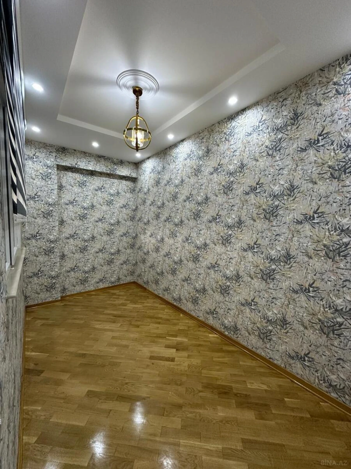 Satılır 3 otaqlı mənzil 84 m²