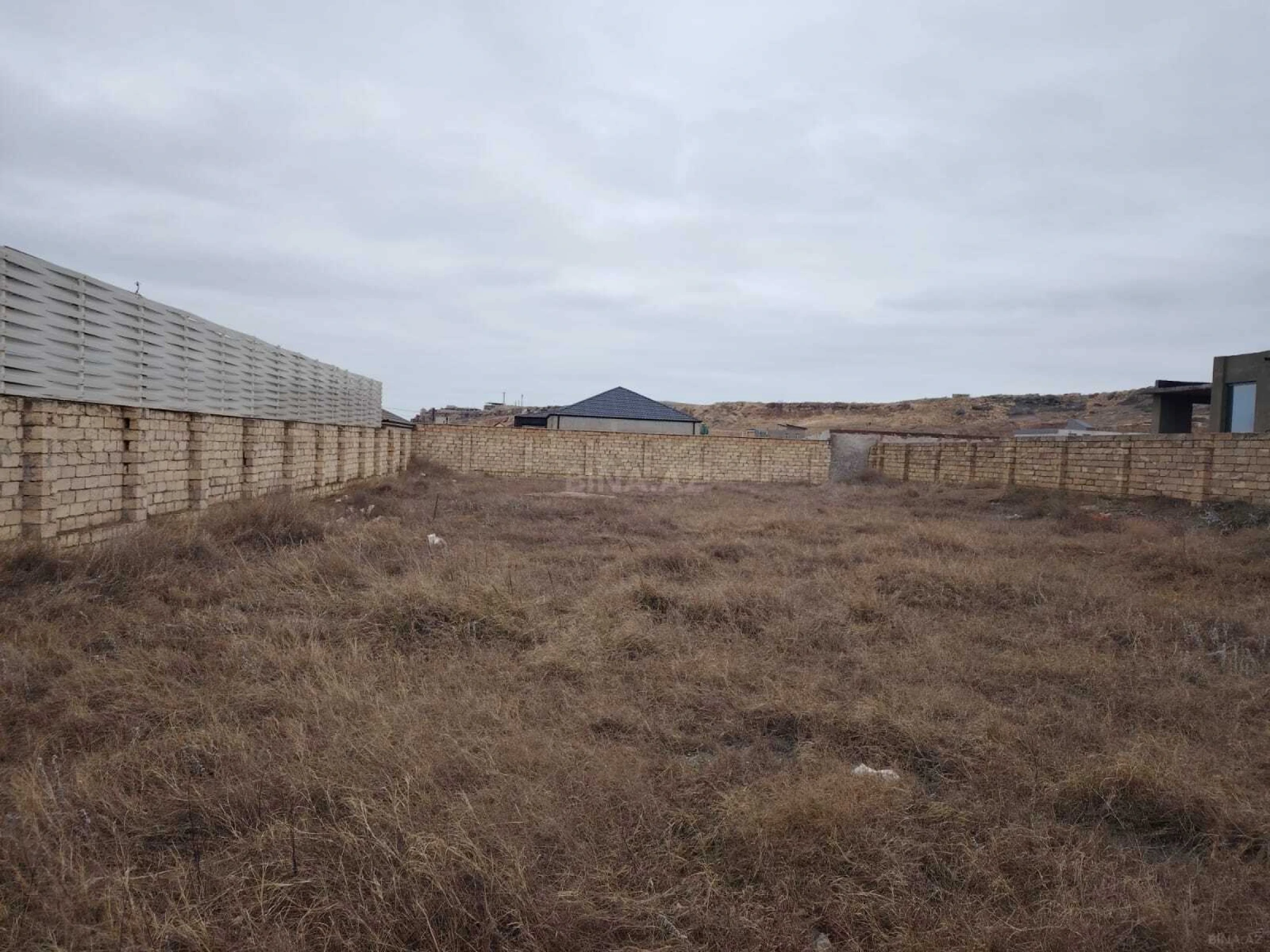 Satılır torpaq sahəsi 12 m²