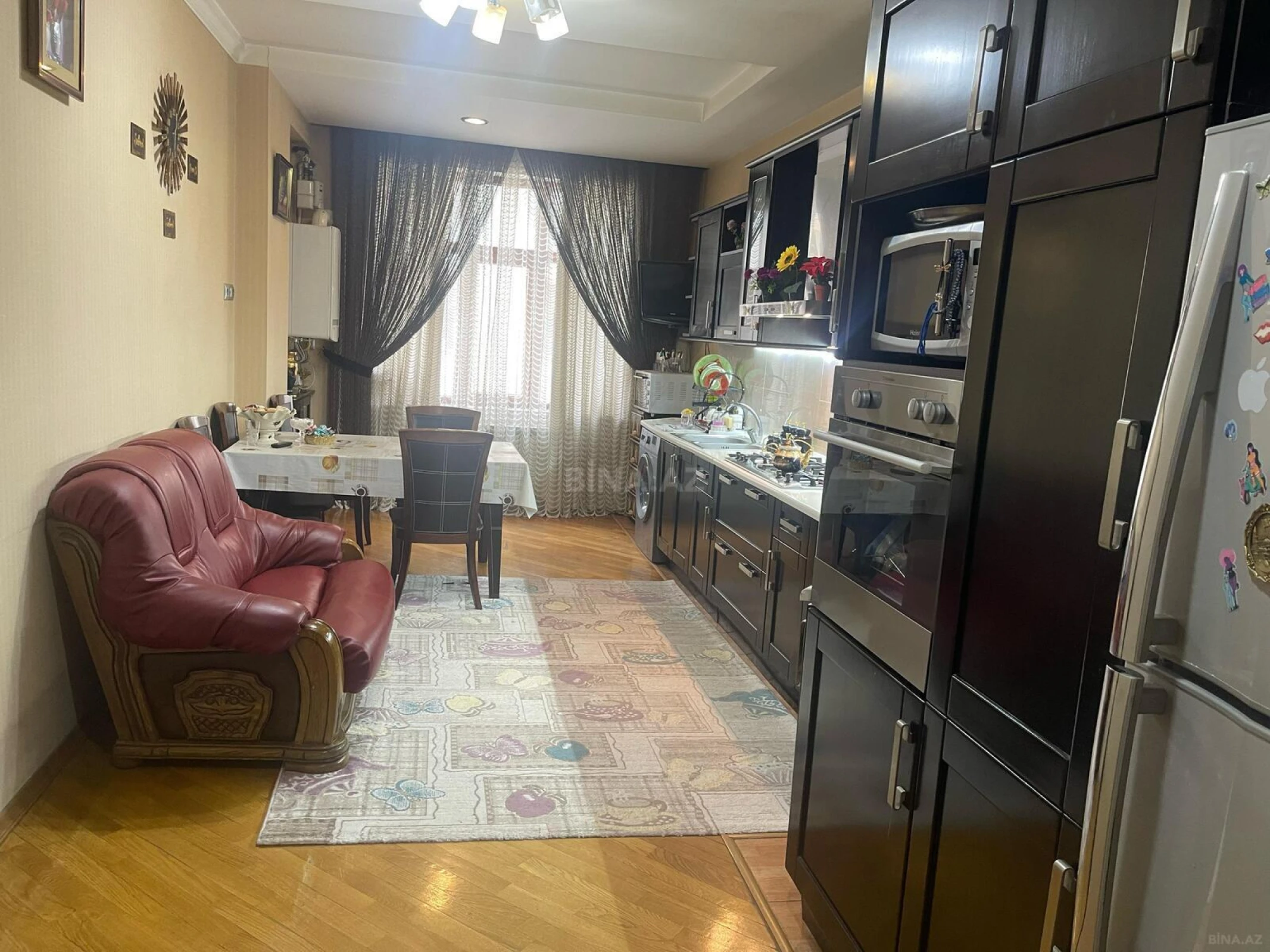 Satılır 3 otaqlı mənzil 150 m²