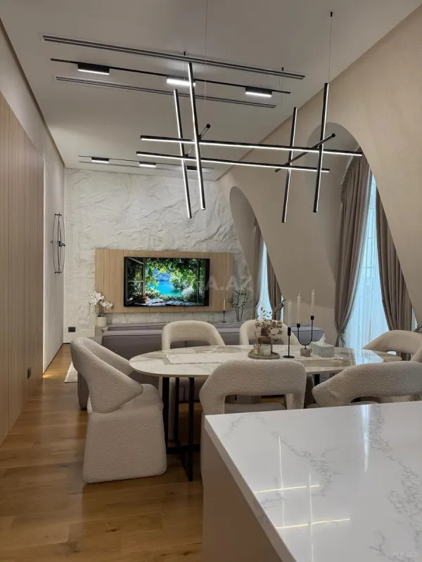 Satılır 2 otaqlı mənzil 100 m²