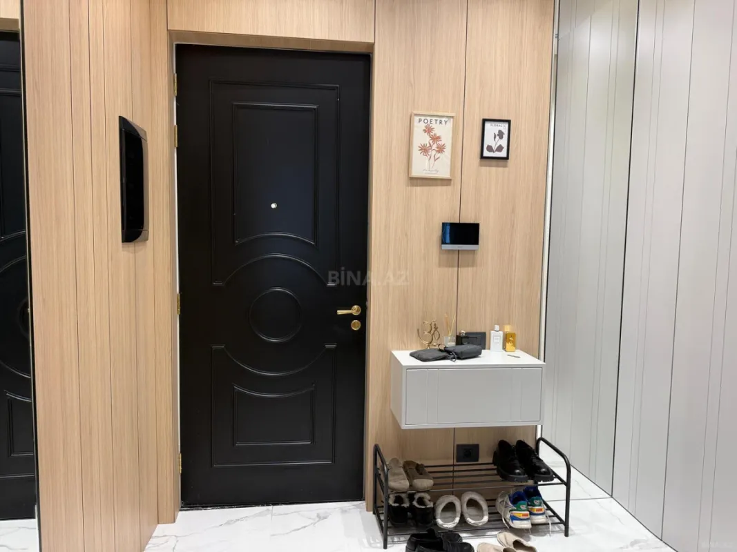 Satılır 2 otaqlı mənzil 100 m²