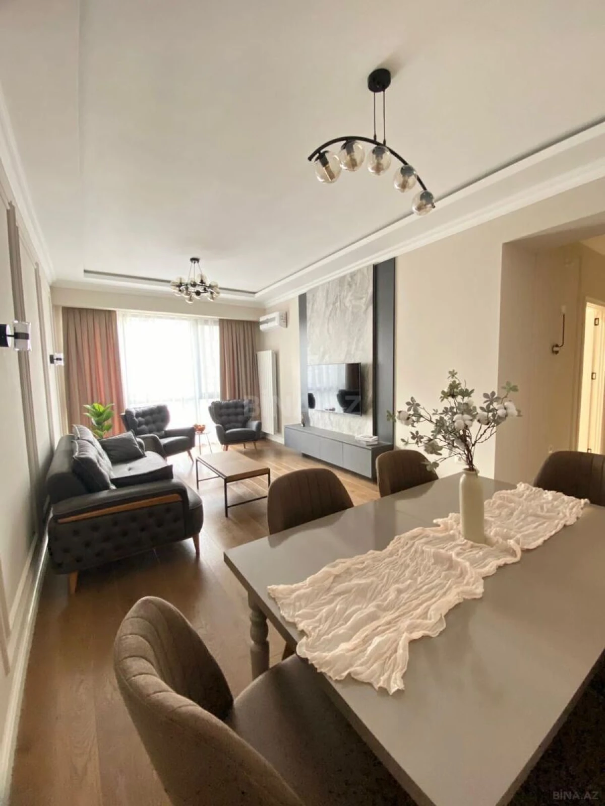 Kirayə verilir 2 otaqlı mənzil 68 m²