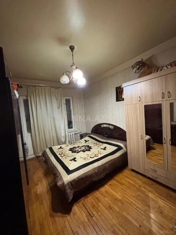 Satılır 4 otaqlı mənzil 110 m²
