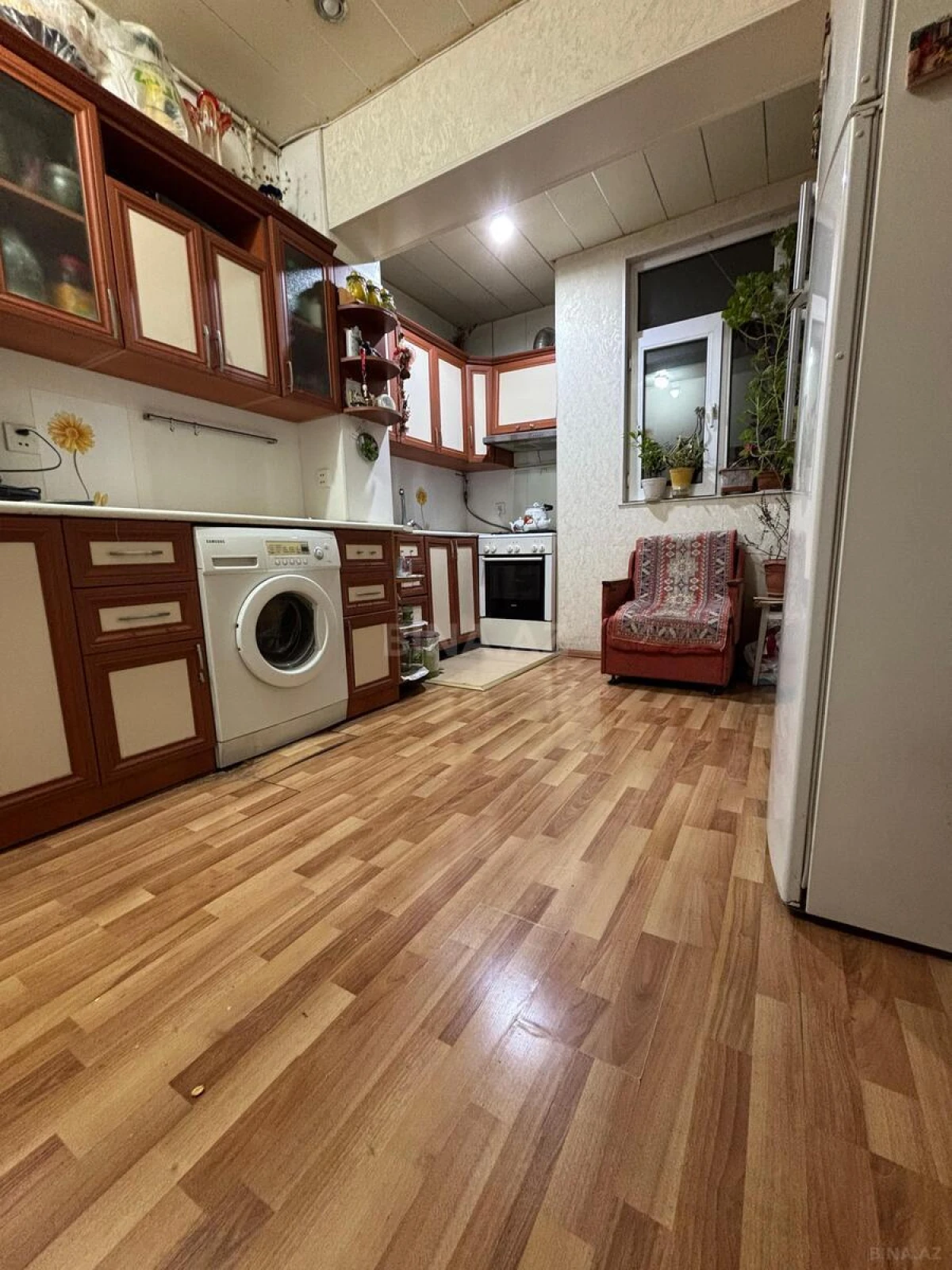 Satılır 4 otaqlı mənzil 110 m²