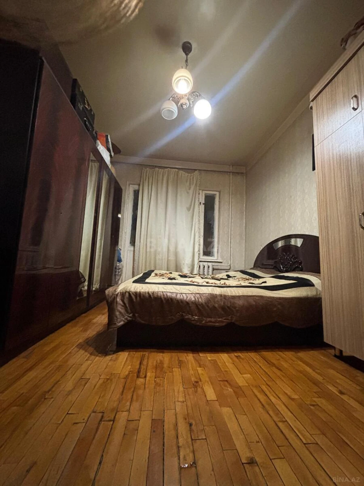 Satılır 4 otaqlı mənzil 110 m²