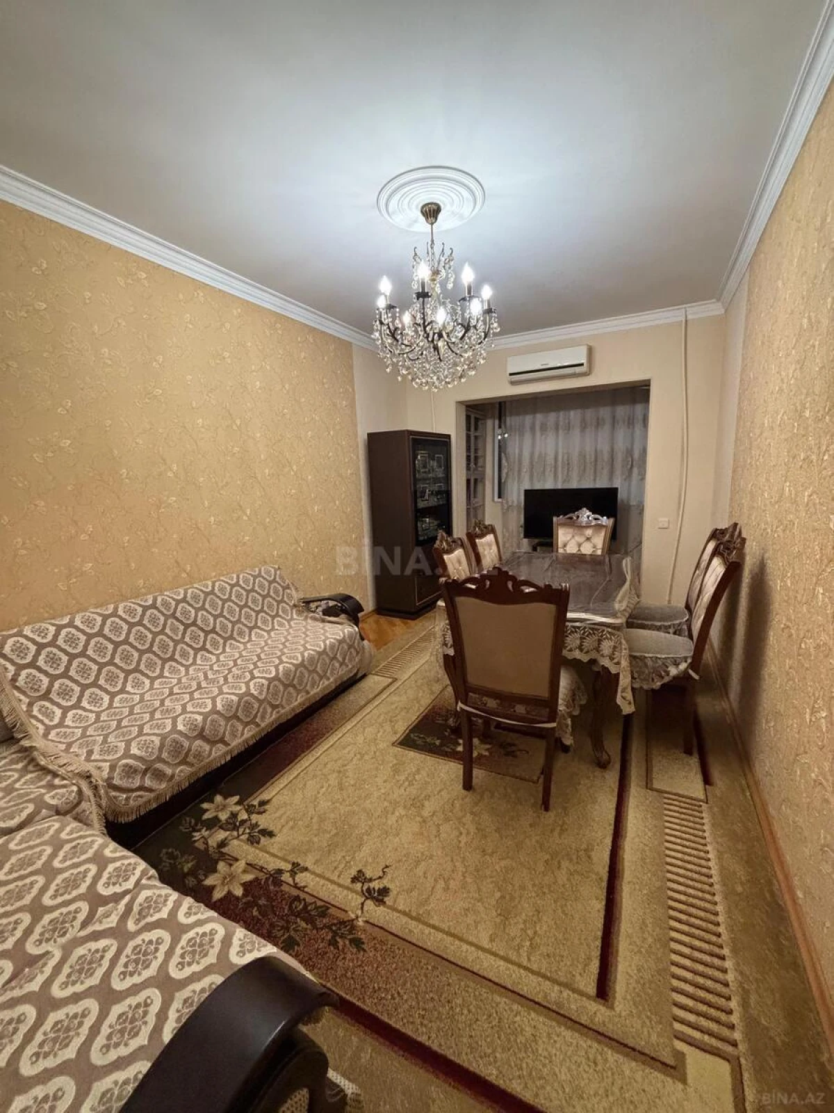 Satılır 4 otaqlı mənzil 110 m²