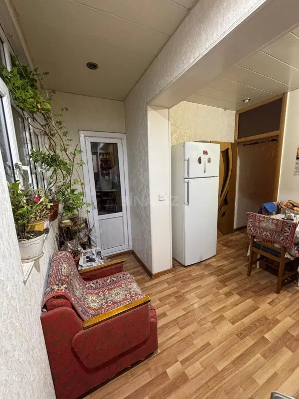 Satılır 4 otaqlı mənzil 110 m²