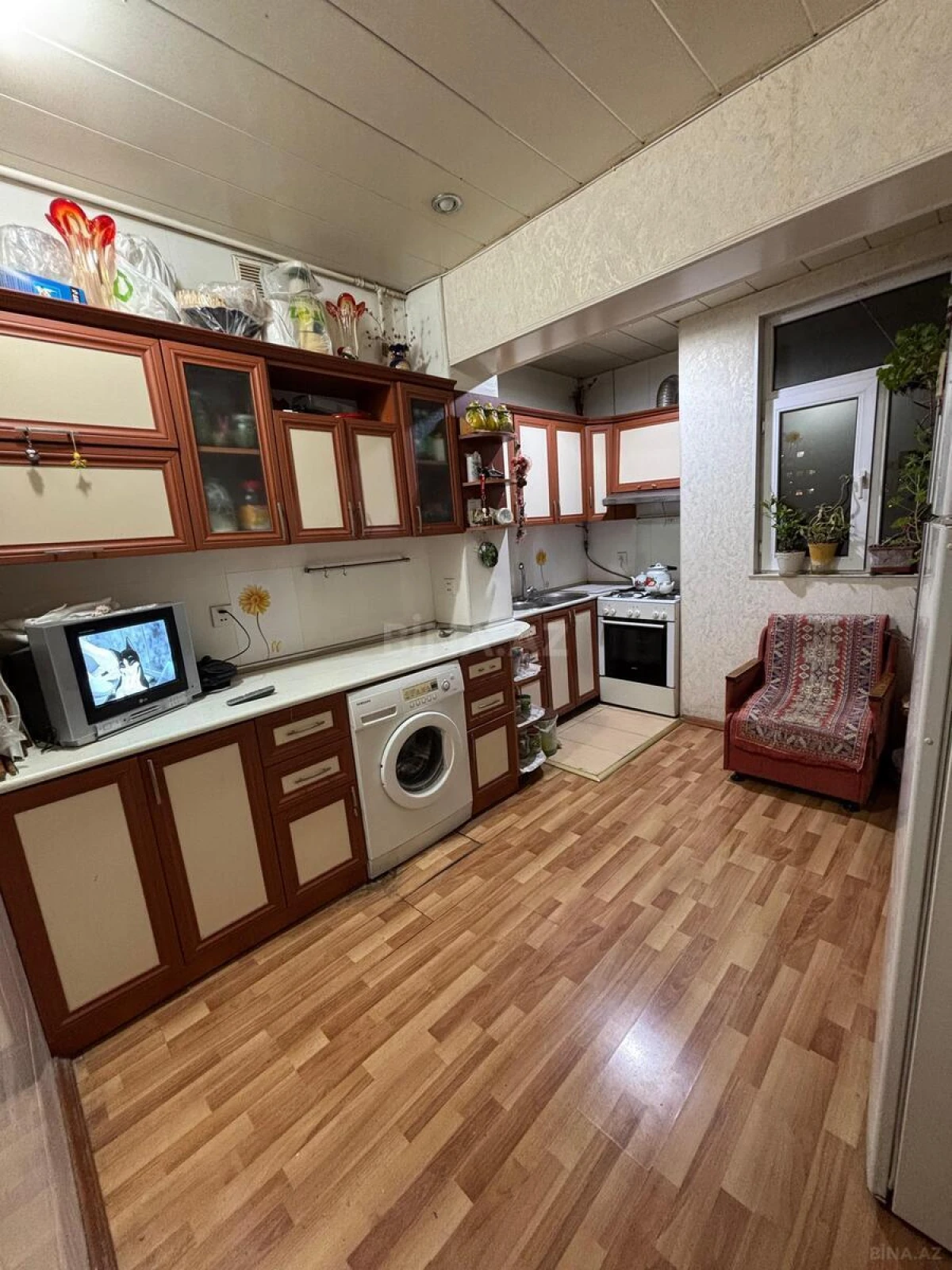 Satılır 4 otaqlı mənzil 110 m²