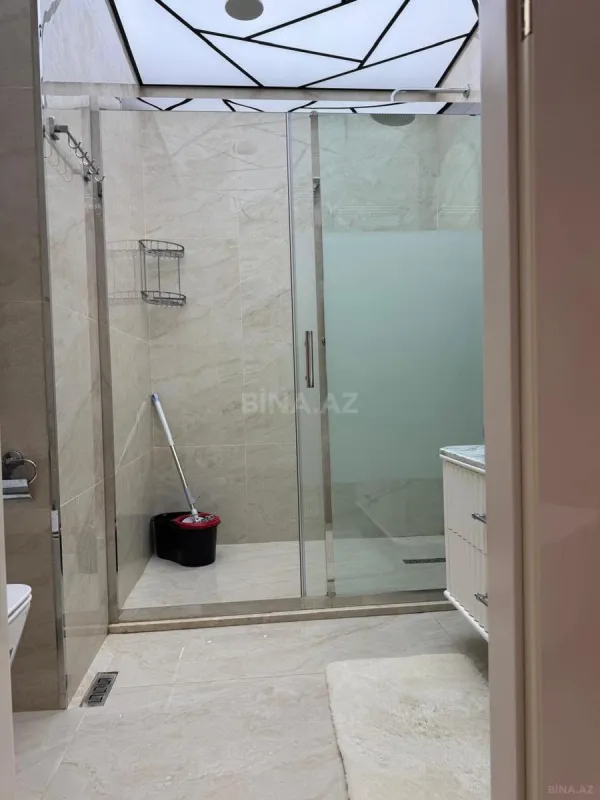 Kirayə verilir 3 otaqlı mənzil 145 m²