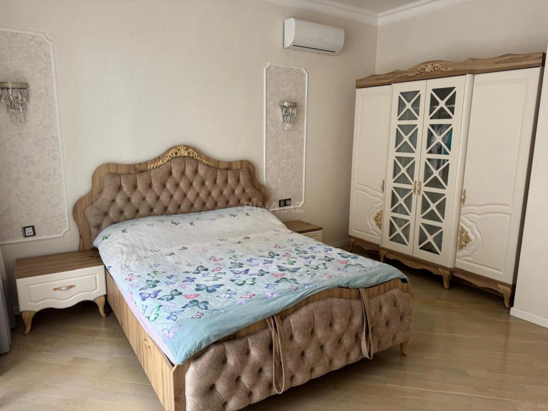 Kirayə verilir 3 otaqlı mənzil 145 m²