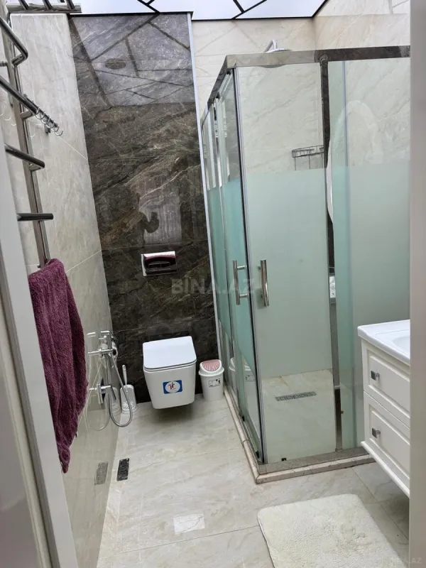 Kirayə verilir 3 otaqlı mənzil 145 m²