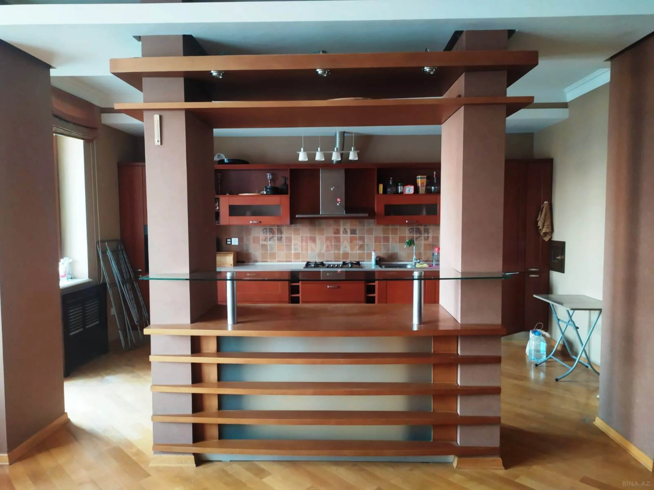 Satılır 4 otaqlı mənzil 160 m²