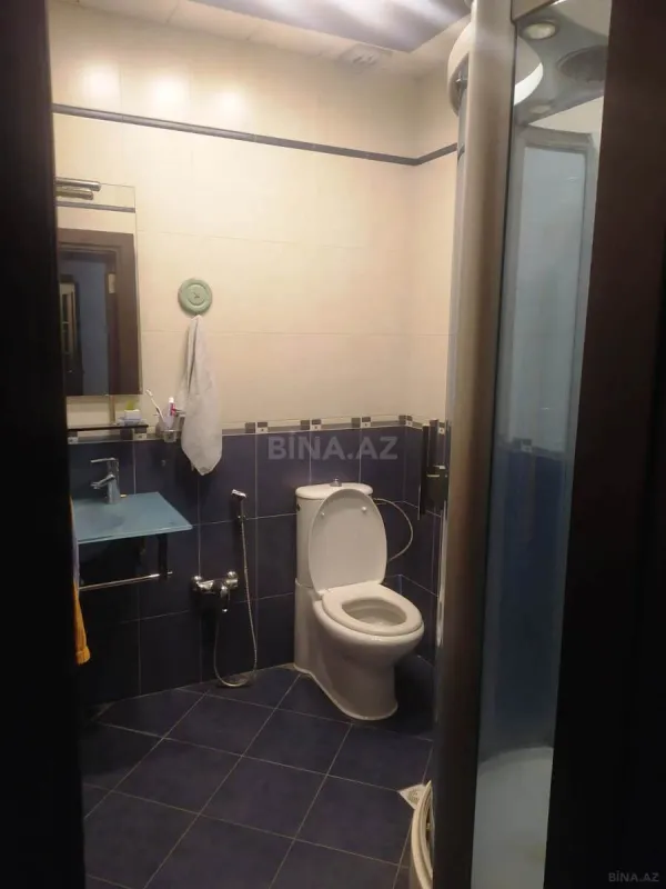 Satılır 4 otaqlı mənzil 160 m²