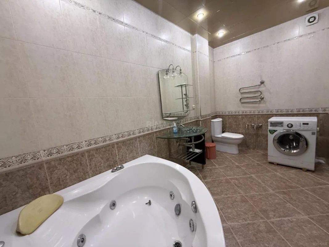 Kirayə verilir 3 otaqlı mənzil 160 m²