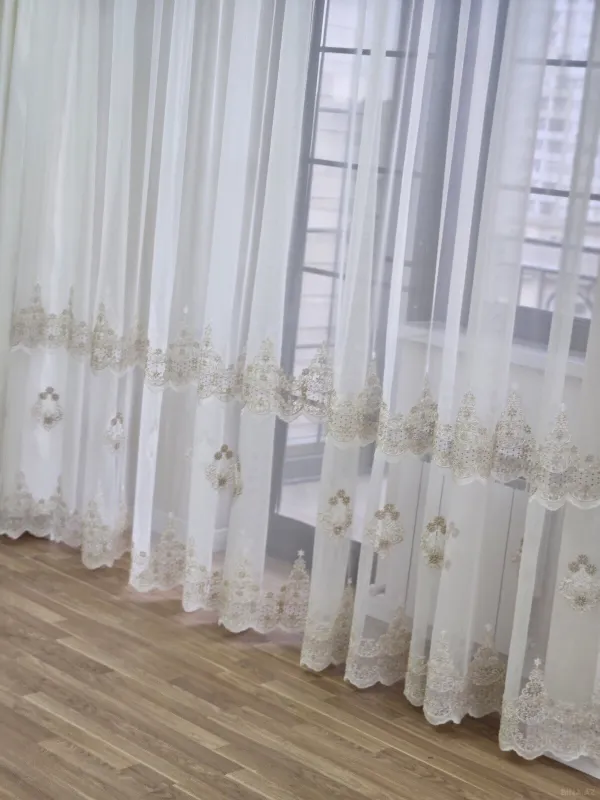 Satılır 2 otaqlı mənzil 83 m²