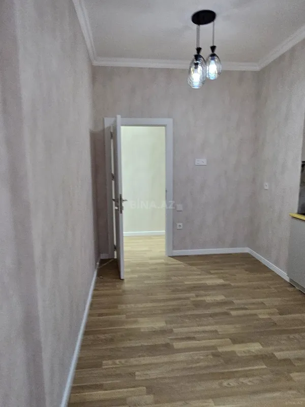 Satılır 2 otaqlı mənzil 83 m²