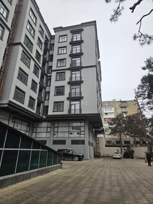 Satılır 2 otaqlı mənzil 83 m²