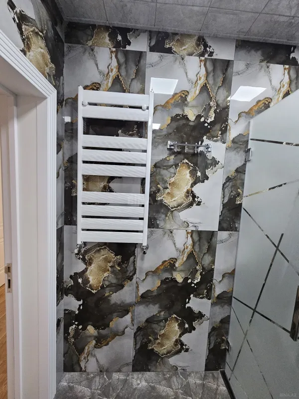 Satılır 2 otaqlı mənzil 83 m²