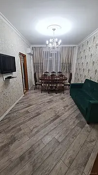 Kirayə verilir 2 otaqlı mənzil 42 m²