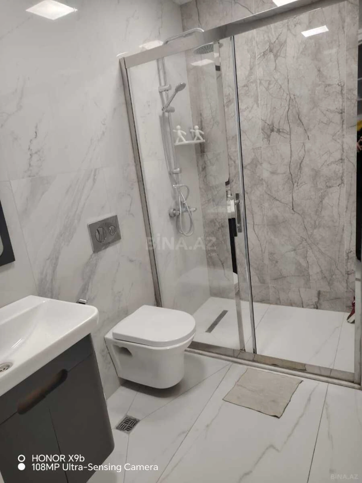 Kirayə verilir 2 otaqlı mənzil 65 m²