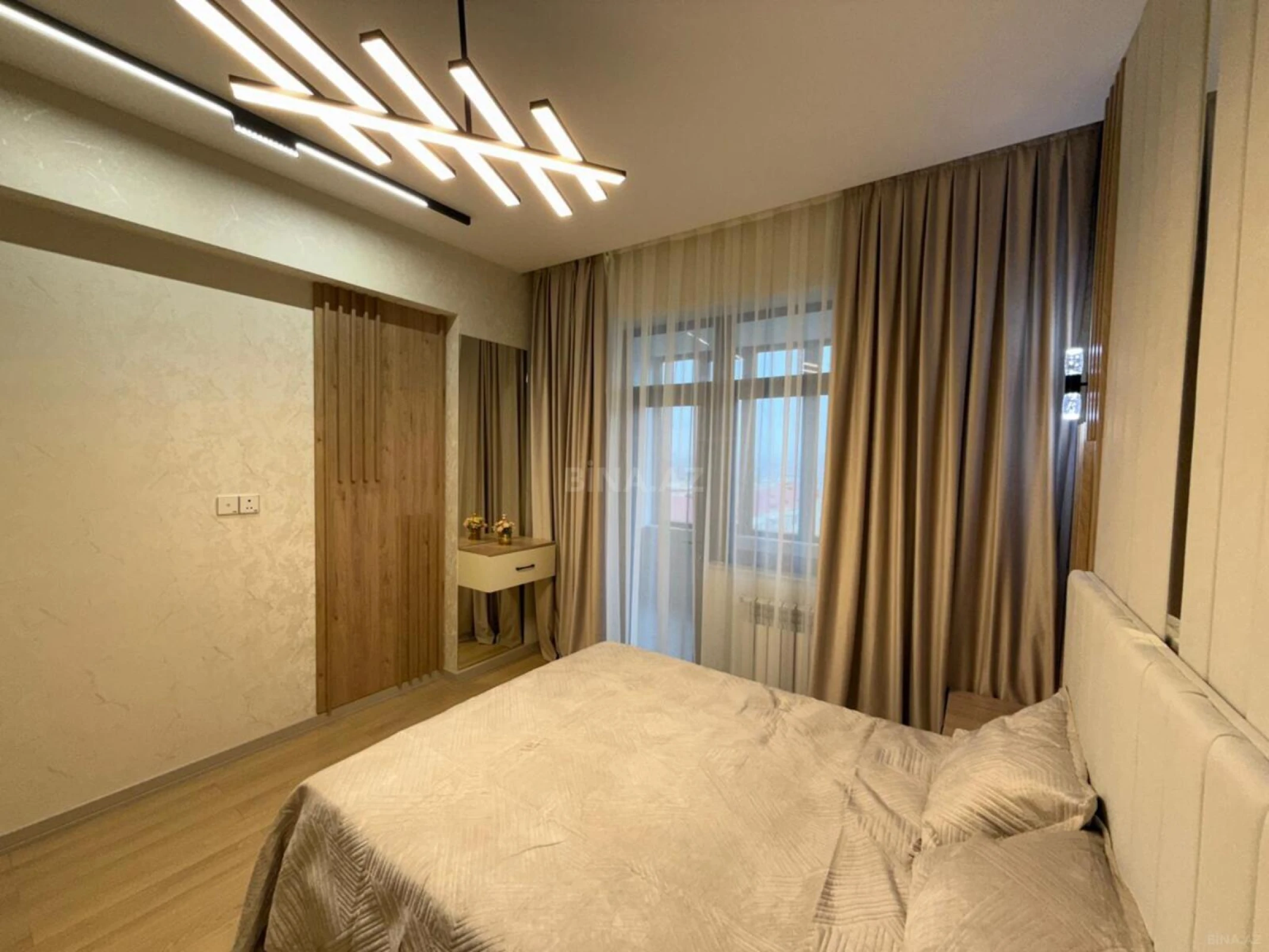 Satılır 2 otaqlı mənzil 65 m²