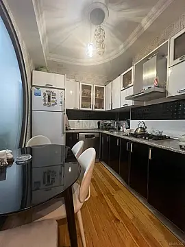 Satılır 3 otaqlı mənzil 90 m²