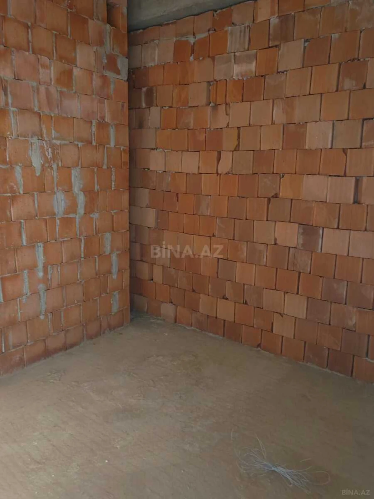 Satılır 1 otaqlı mənzil 45 m²