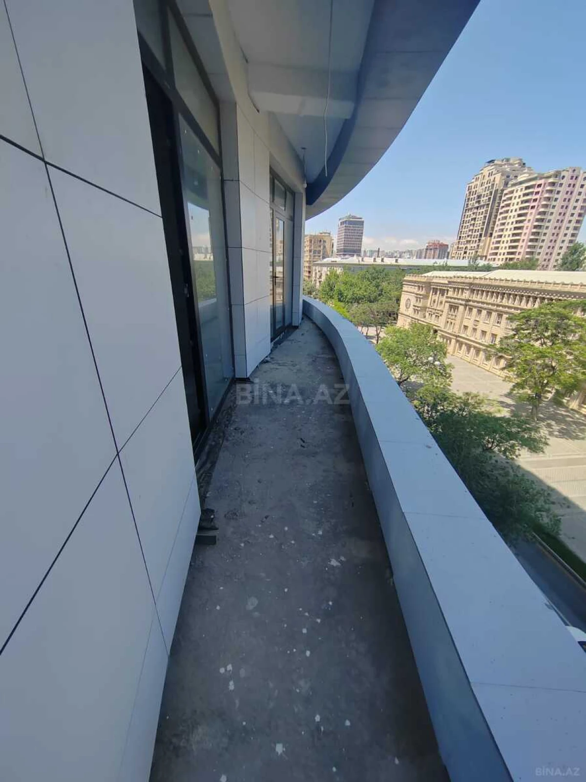 Satılır 1 otaqlı mənzil 45 m²