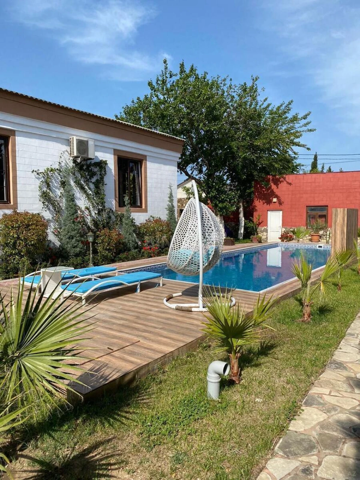 Kirayə verilir 5 otaqlı həyət evi 360 m²