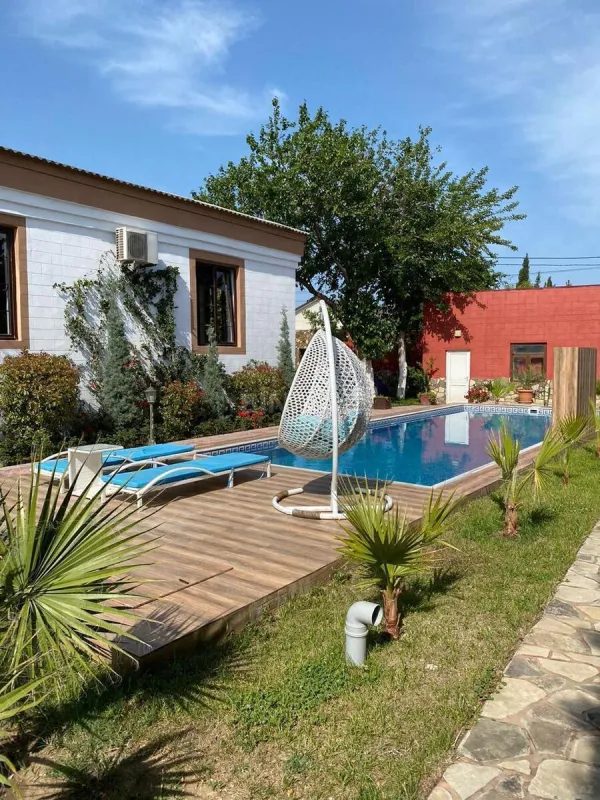 Kirayə verilir 5 otaqlı həyət evi 360 m²