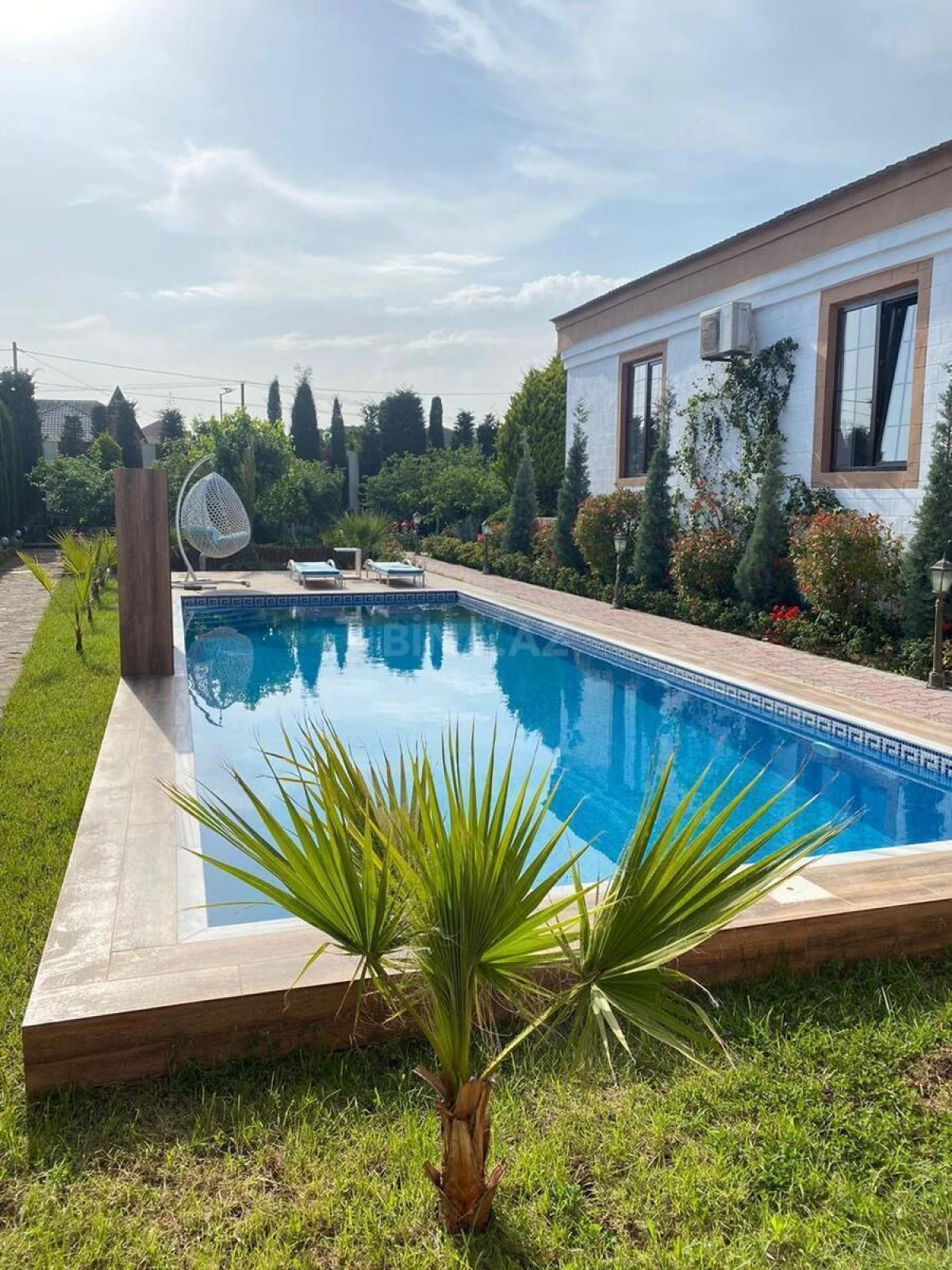 Kirayə verilir 5 otaqlı həyət evi 360 m²