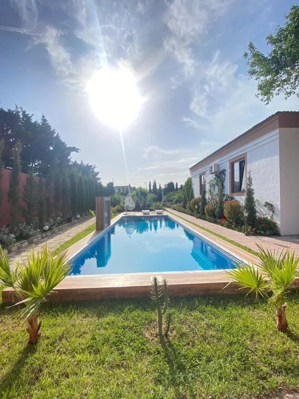 Kirayə verilir 5 otaqlı həyət evi 360 m²