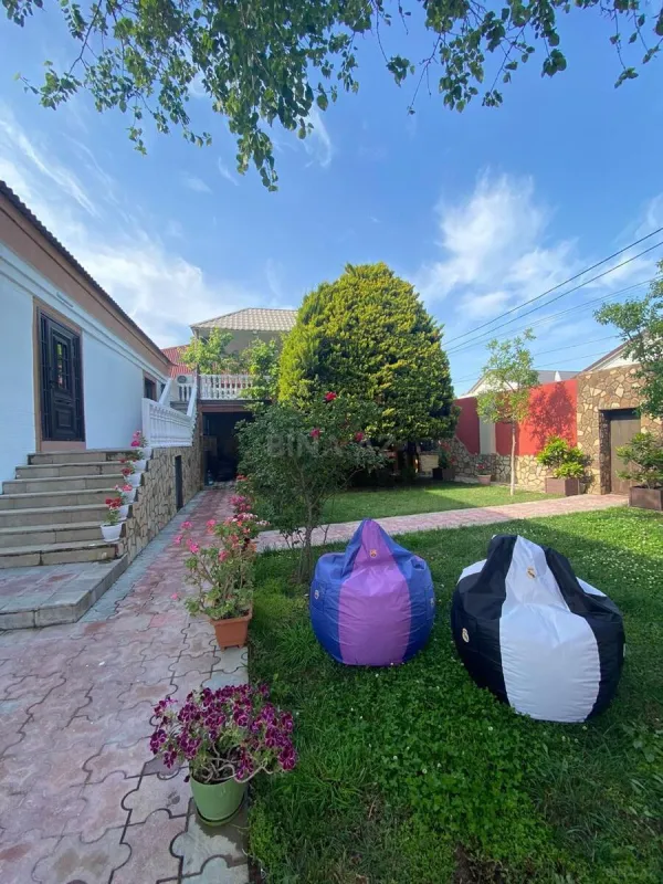 Kirayə verilir 5 otaqlı həyət evi 360 m²