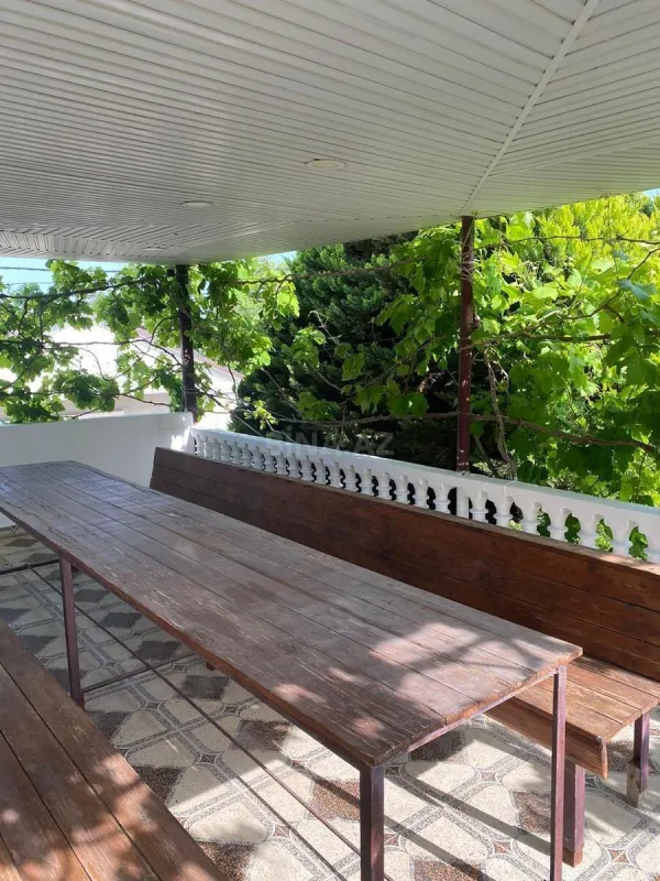 Kirayə verilir 5 otaqlı həyət evi 360 m²